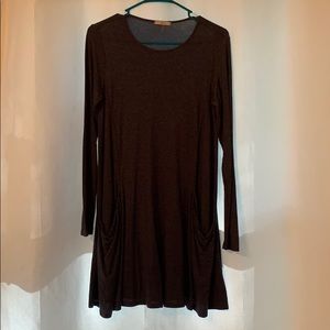 Short navy dress with pockets